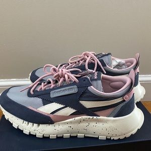 NWT Reebok Classic leather legacy sneaker